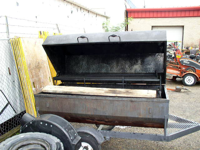 Grill, Charcoal 6' x 3' Covered